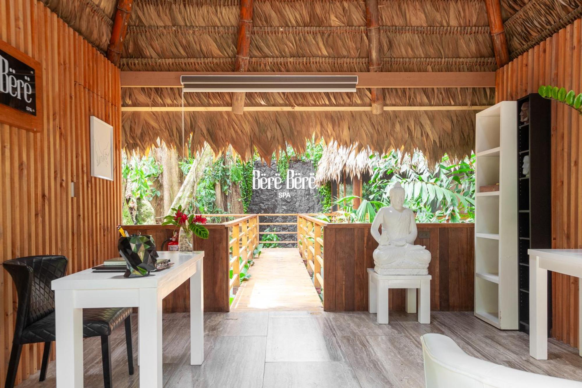 Le Cameleon Boutique Hotel 5*